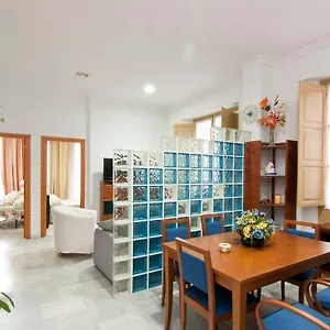 apartamento-centro-historico-malaga-29005.1costadelsol.com/